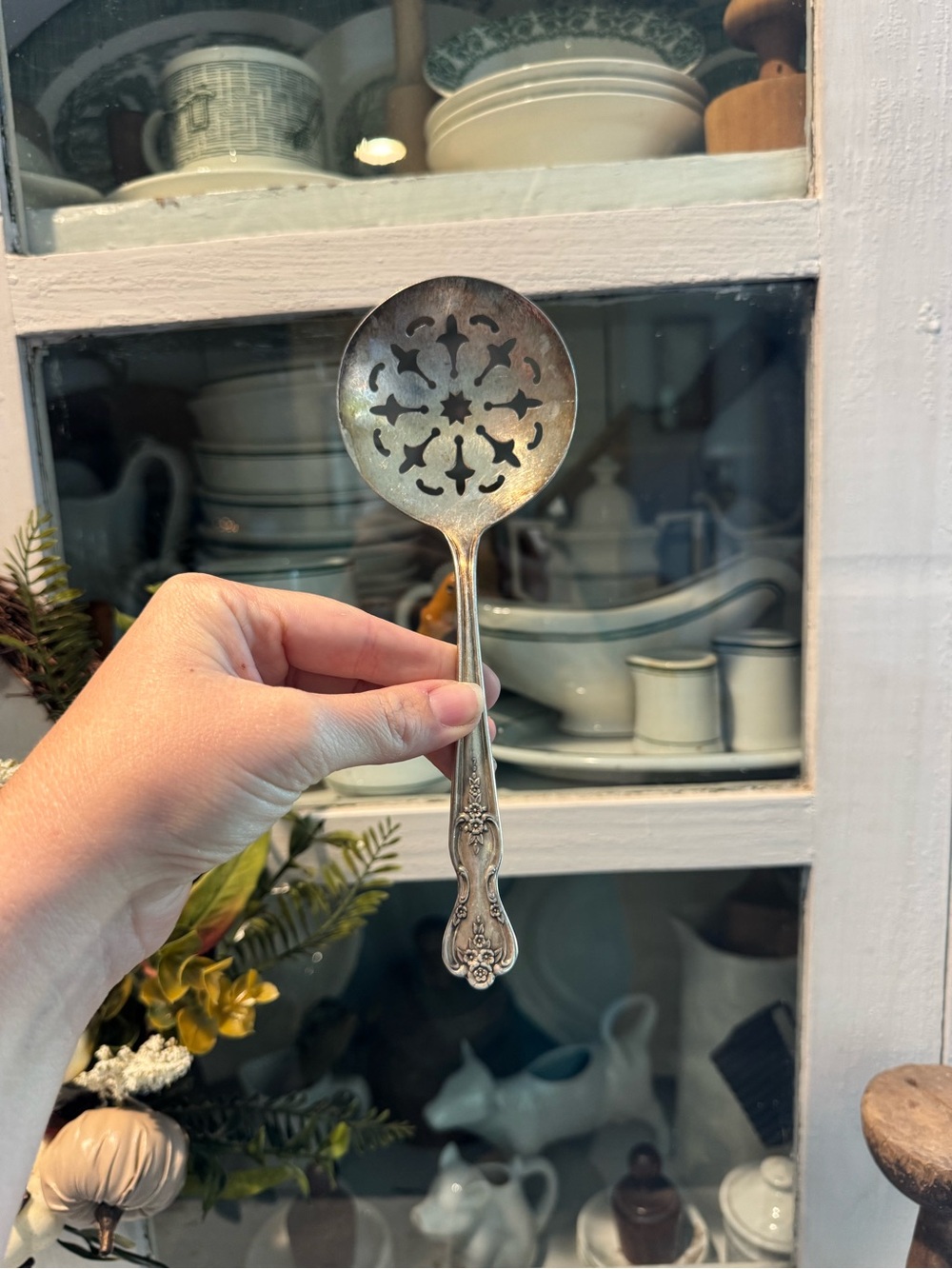 Vintage-Style Silver Plated Pierced Serving SpoonTomato - Silver